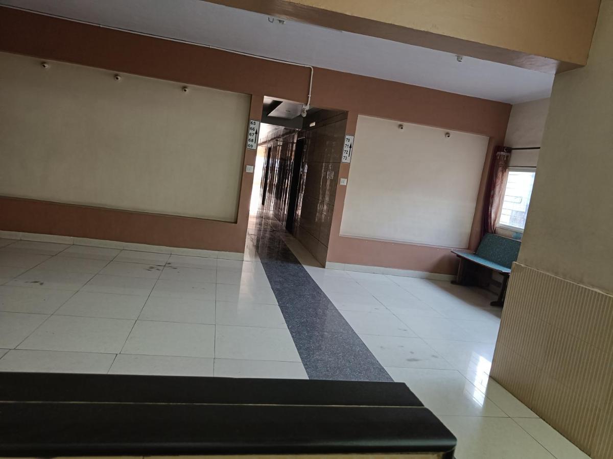 Sri Vishnu Krupa Lodging Belur  ภายนอก รูปภาพ