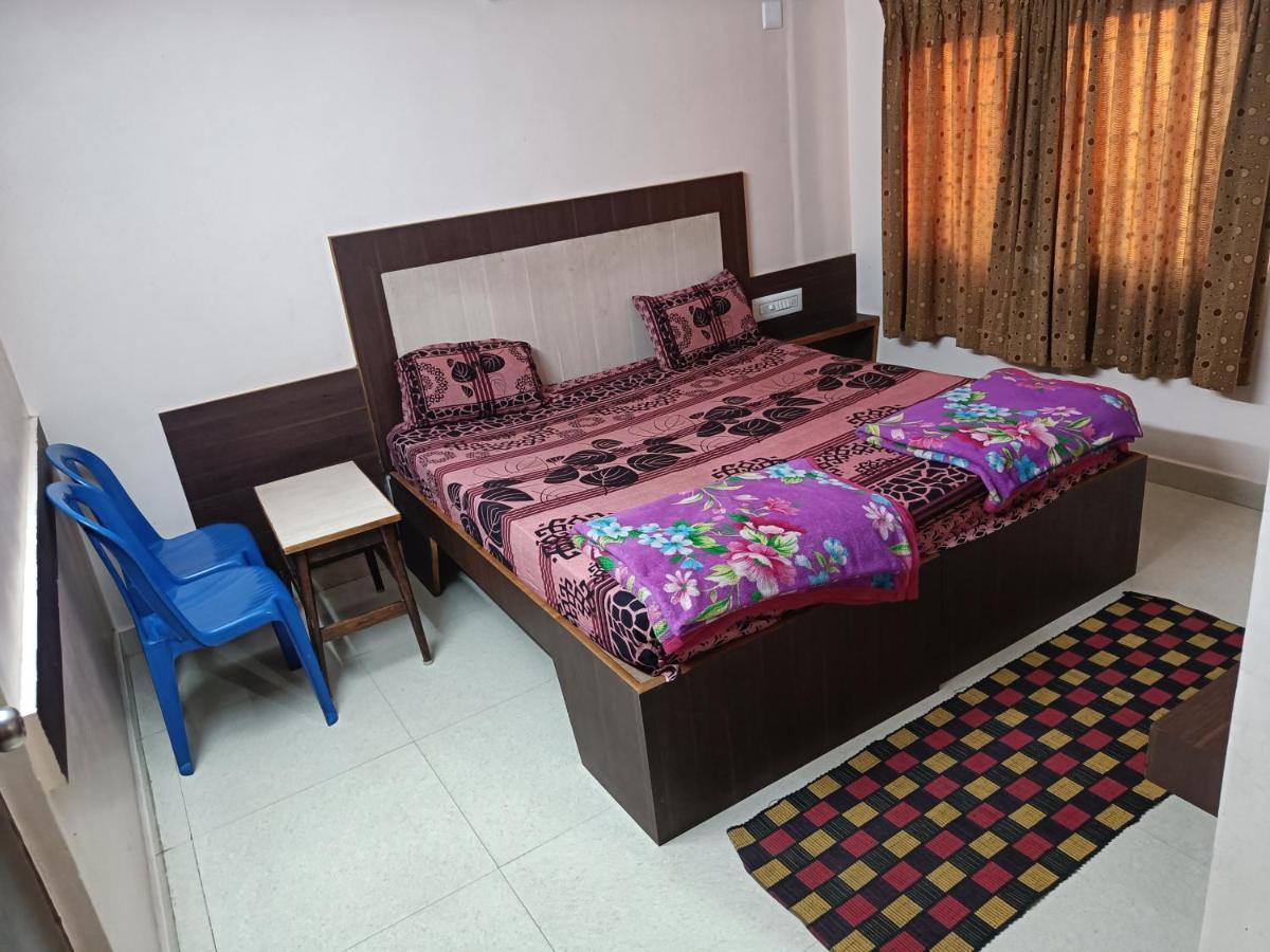 Sri Vishnu Krupa Lodging Belur  ภายนอก รูปภาพ
